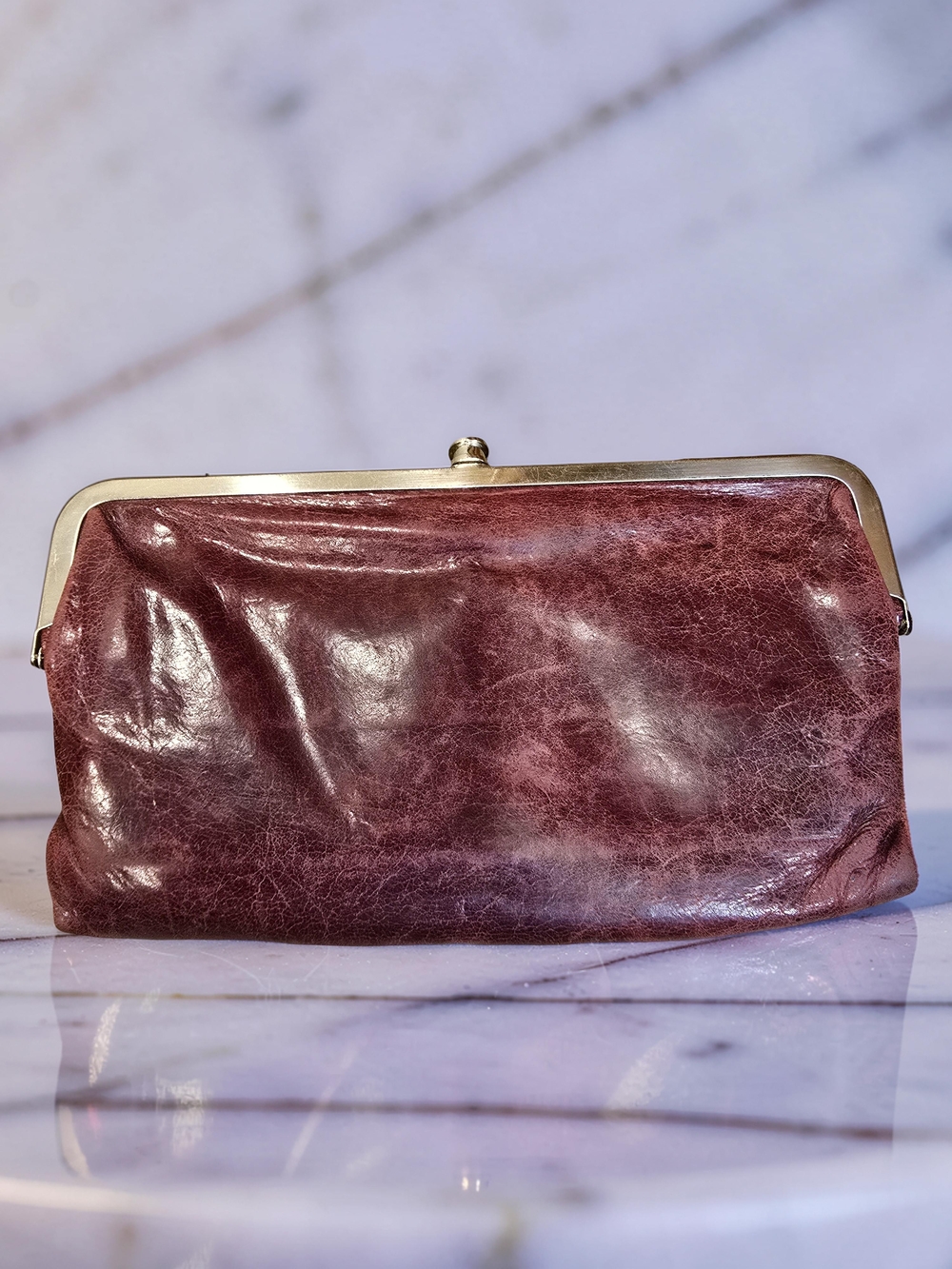 HOBO The Original Lauren Kisslock Wallet - Distressed Hide Leather